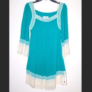 Teal long sleeve dress w/ lace trim